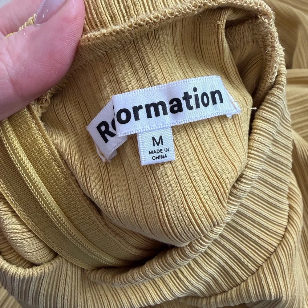 Reformation chic mustard